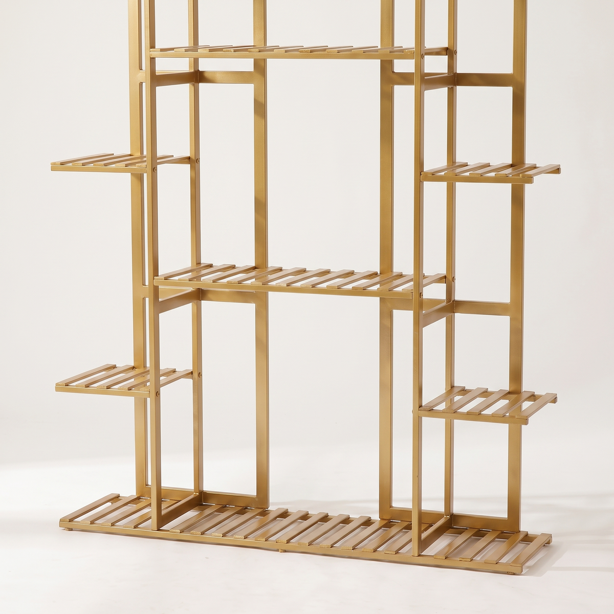 Multi-tier bamboo plant stand, Gold finish, detail view